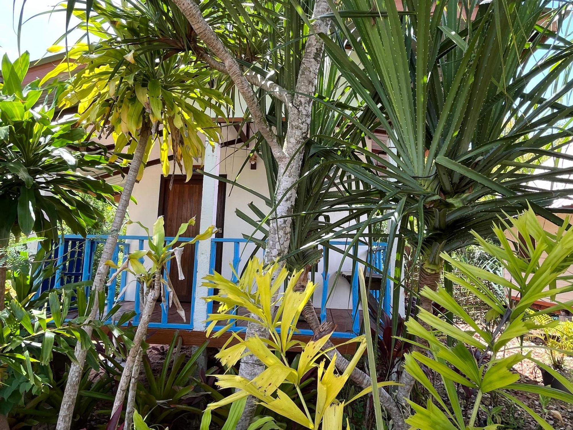 Blue Sky Bungalow Koh Jum Exterior foto